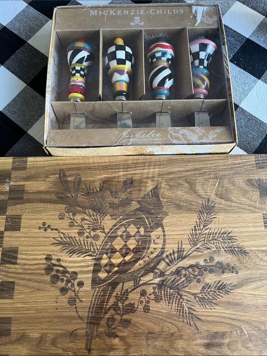 MacKenzie-Childs Other - MacKenzie-Childs cardinal wood serving board & jubilee spreaders. Set. New!